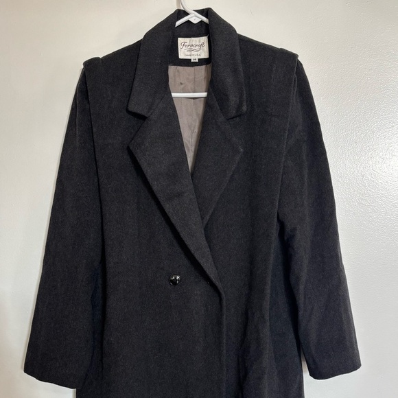 Classic Ferncroft long coat - Picture 4 of 9